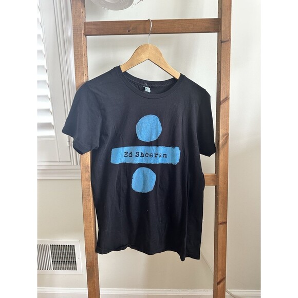 Ed Sheeran  Concert Tee Shirt Divide 2018 Album Tour Band T-Shirt Size Small - Picture 1 of 3